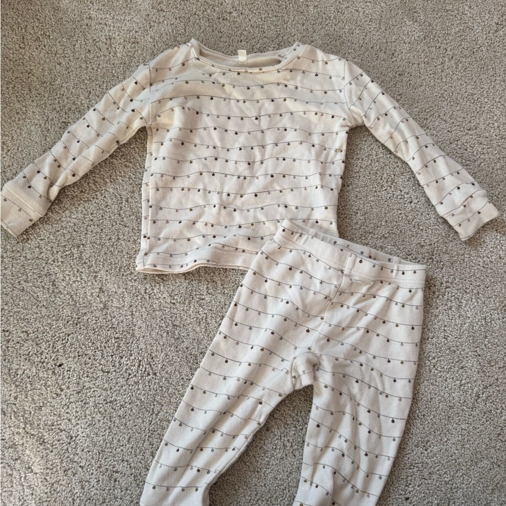 Rylee + Cru Kids Pajama Set in Cream Christmas lights 6-12 m